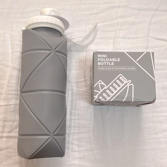 ✨BRAND NEW✨ Mini Foldable Bottle - Gray/White - Picture 7 of 9